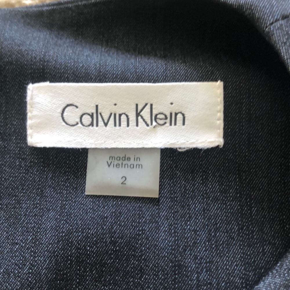 Dress - Picture 3 of 3